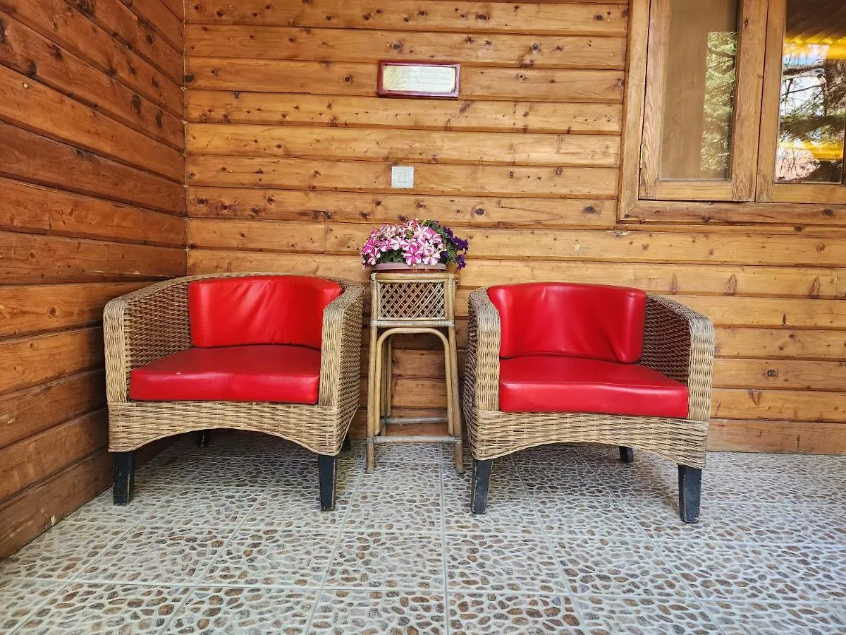 The Chalets Naldehra Šimla 4*,