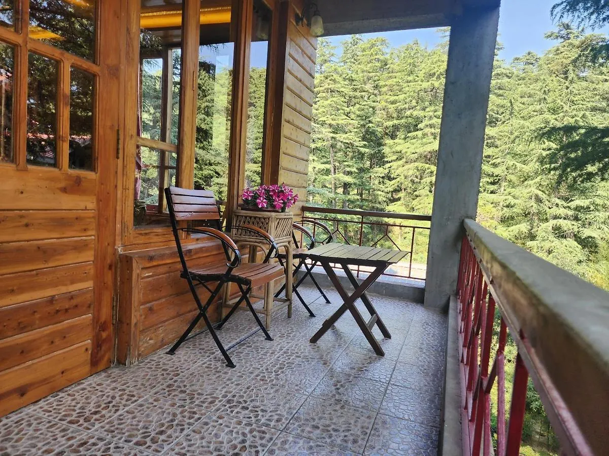 **** Rezort The Chalets Naldehra Šimla Indie