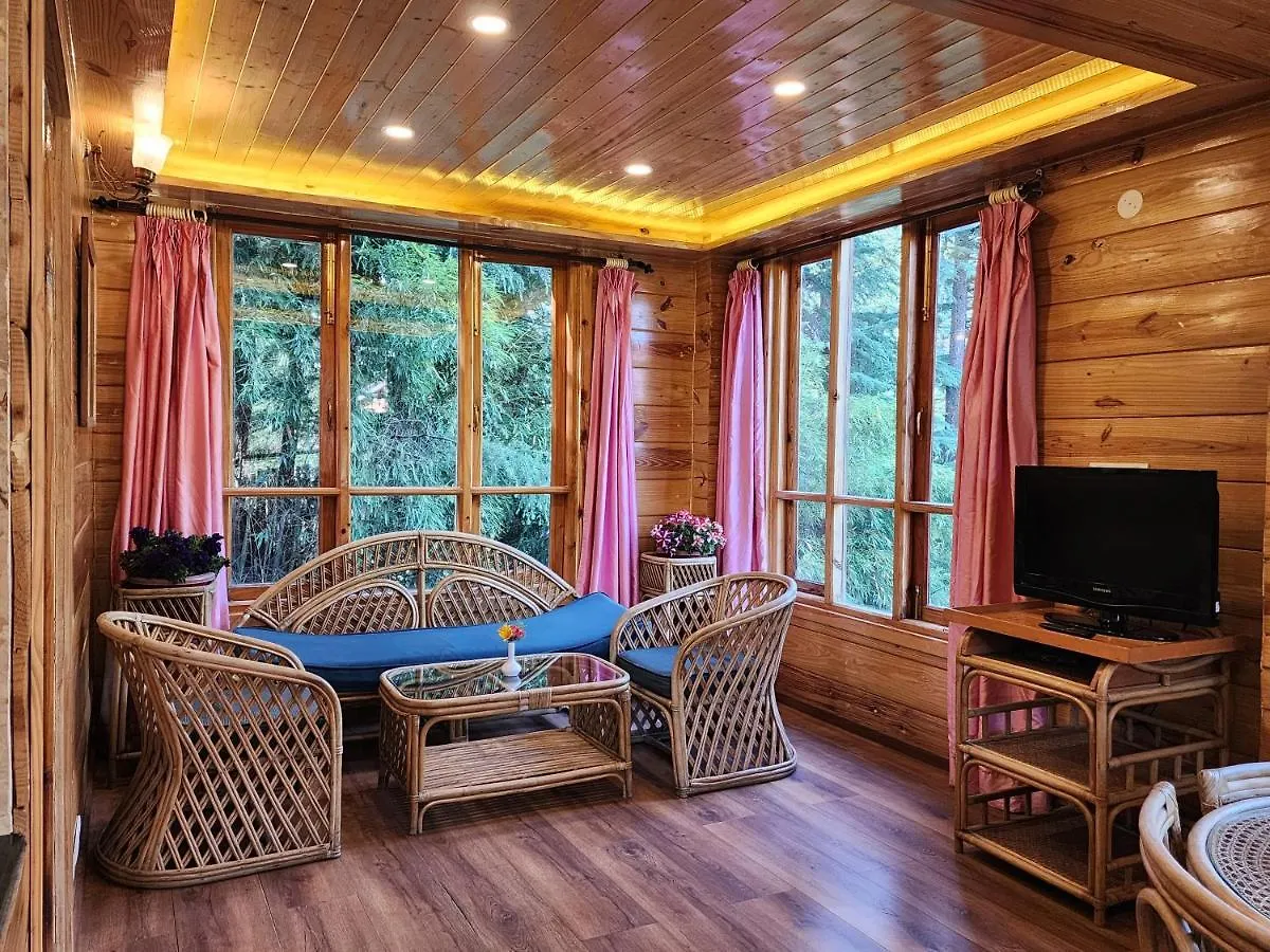 The Chalets Naldehra Šimla 4*,