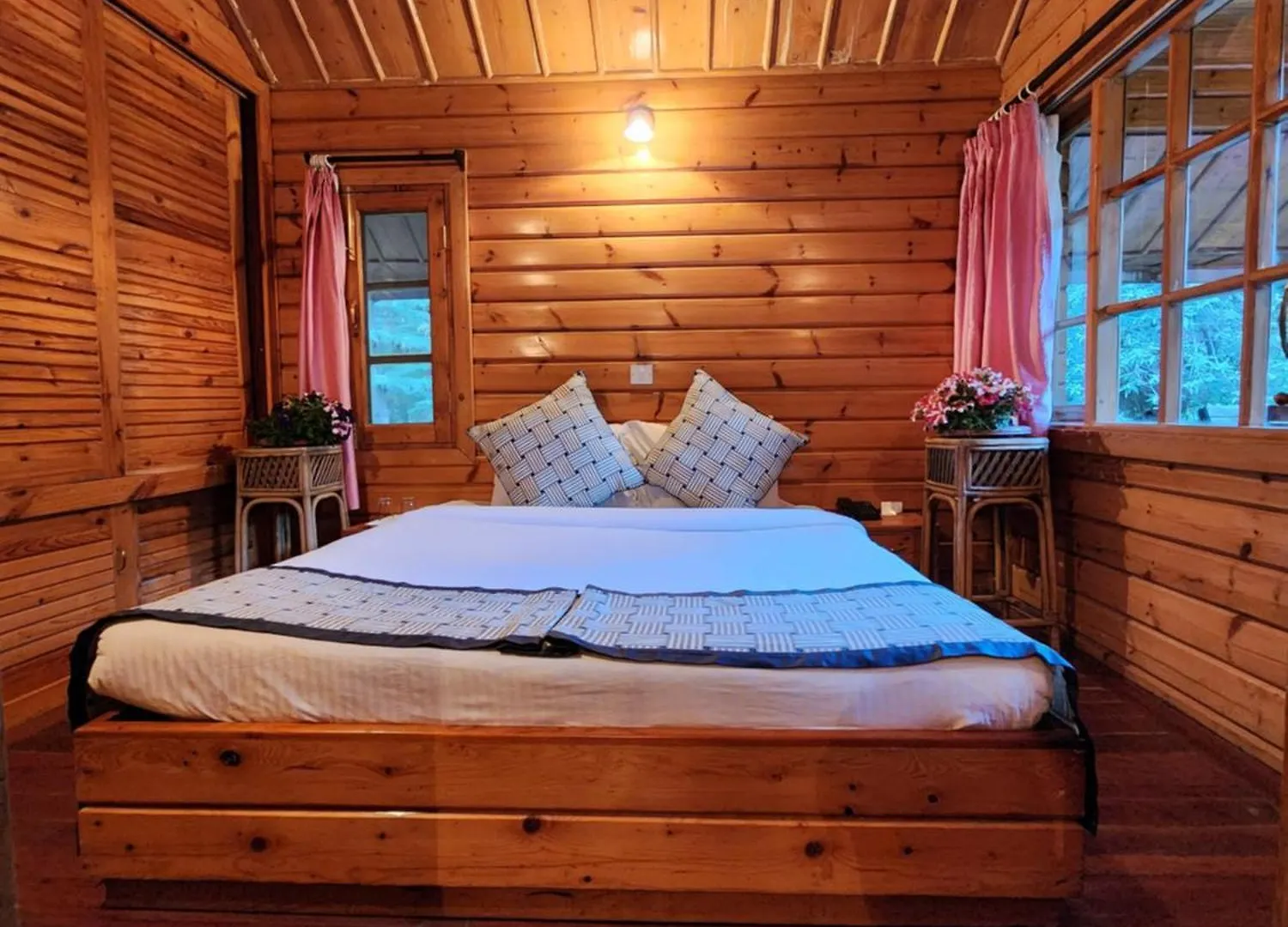The Chalets Naldehra Šimla